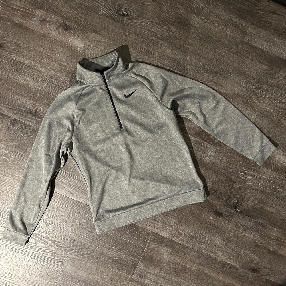 Nike Men’s Pullover